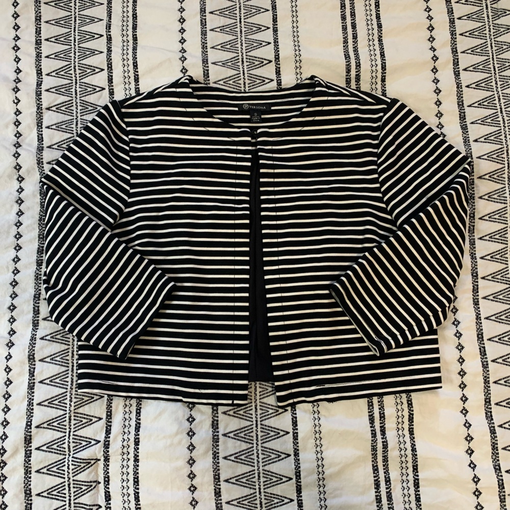 Versona | Striped Black and White Cropped Jacket